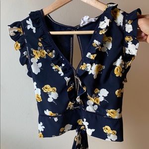 JOA romantic open back crop sleeveless blouse